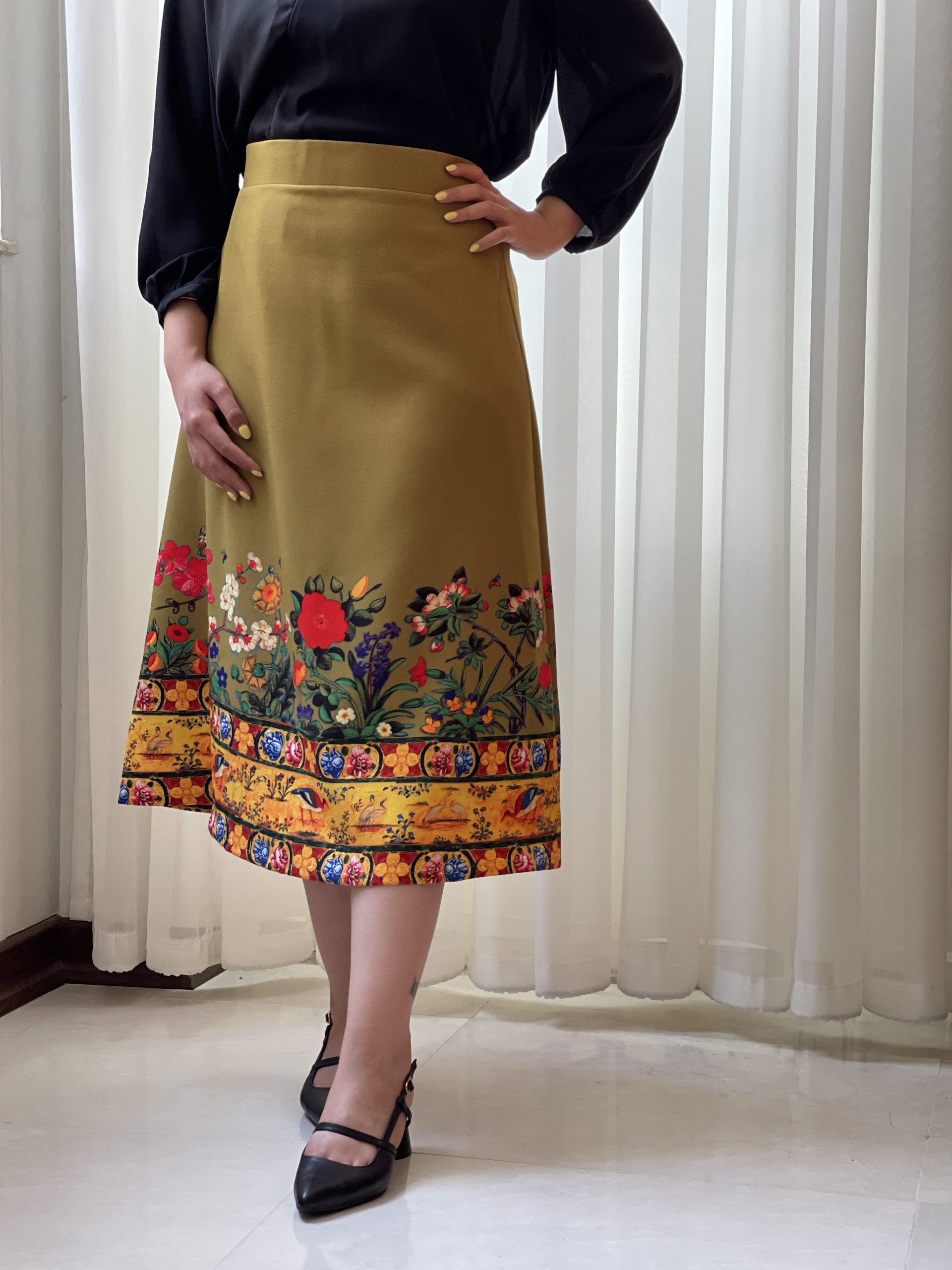 دامن طرح حاشیه گل سدری